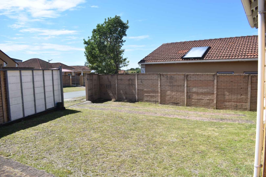 2 Bedroom Property for Sale in Beacon Bay Eastern Cape